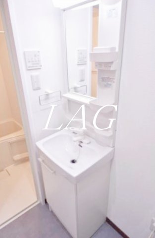 洗面設備　独立洗面台です。