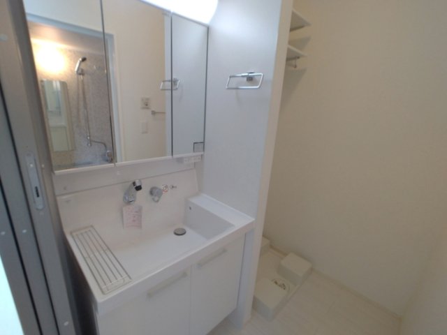 洗面設備　広い洗面スペース