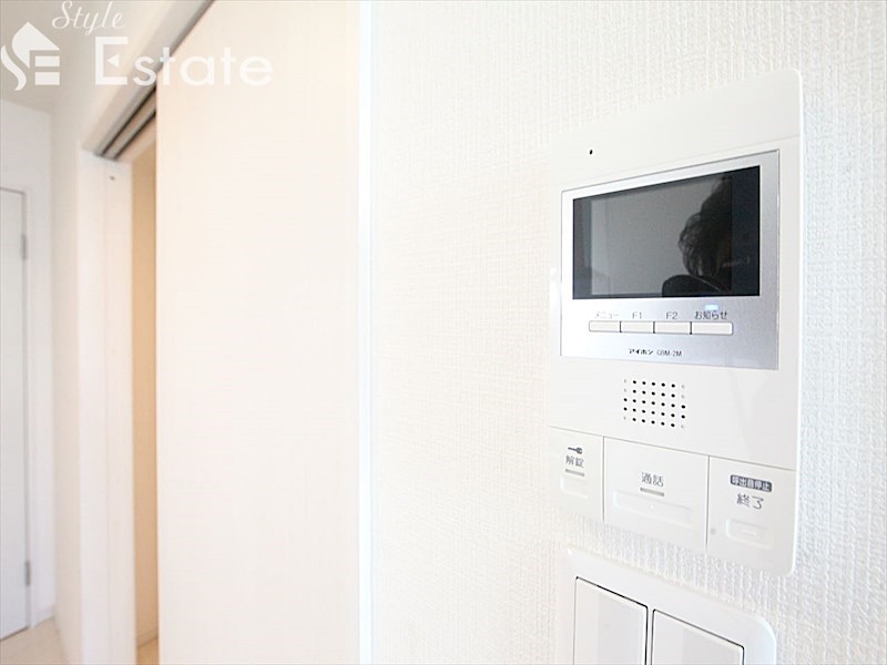セキュリティ　モニター付きインターホン