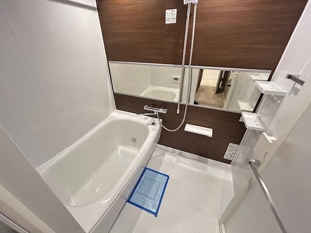 バス・シャワールーム　別部屋参考写真