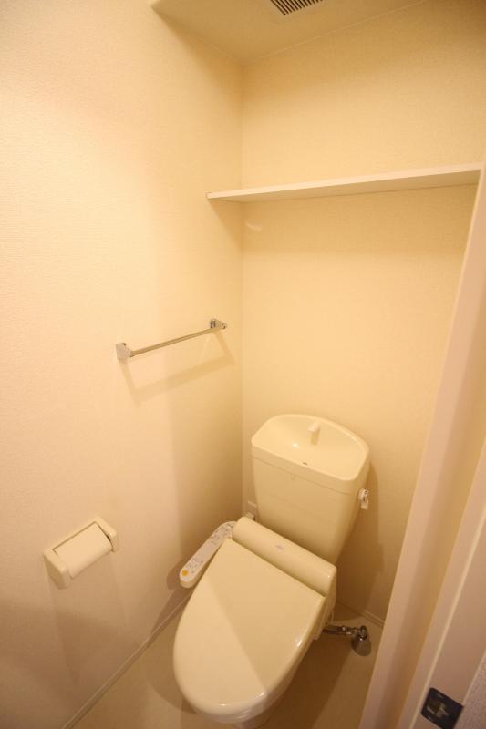 トイレ　温水洗浄暖房便座