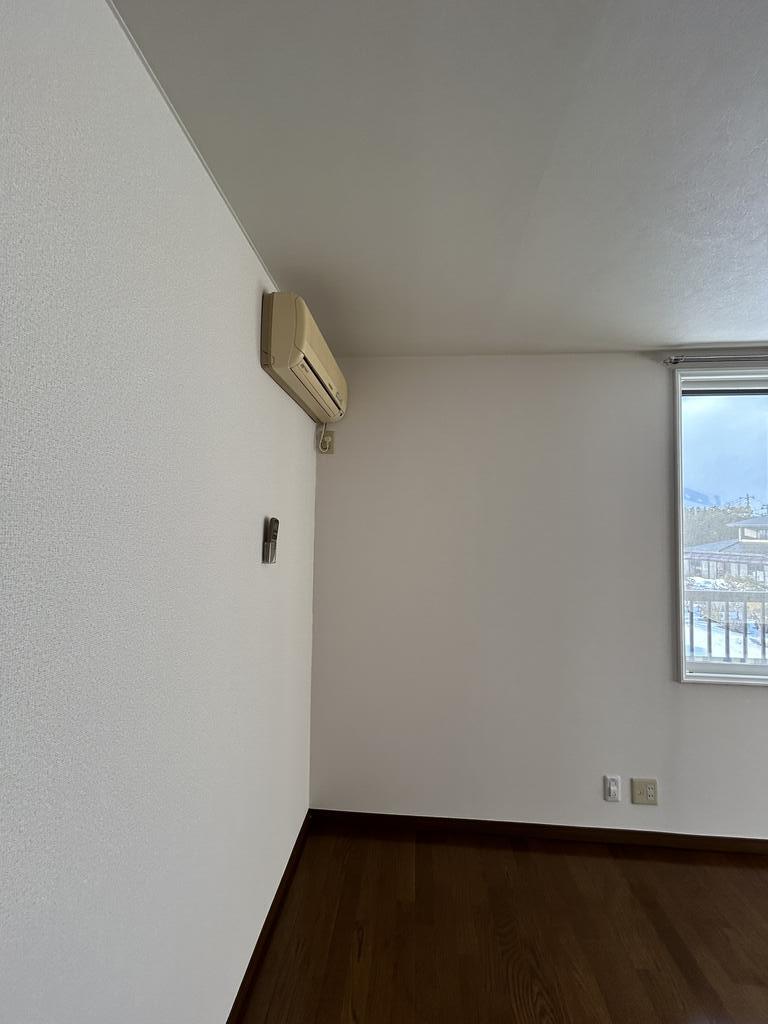 その他設備　エアコン　新品交換依頼中