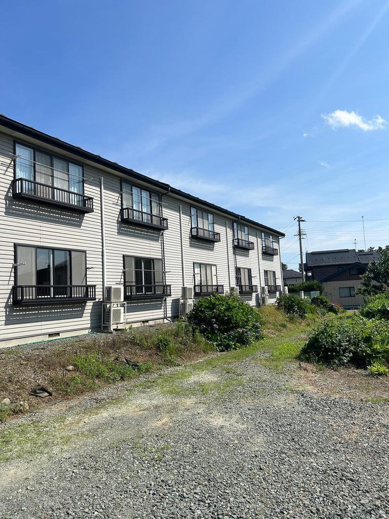 建物外観　西向きで岩手山が望めます。