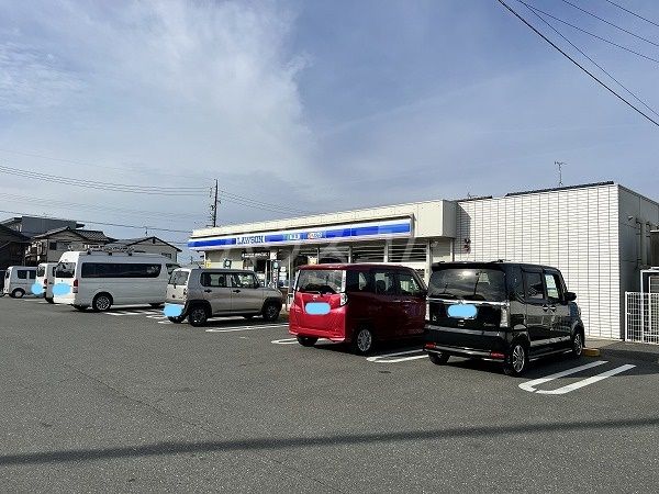 コンビニ　ローソン 豊川市田町河尻店（コンビニ）まで185m