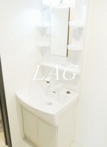 洗面設備　独立洗面台です。