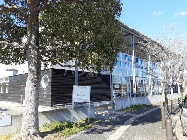 図書館　日立市立（図書館）まで2204m