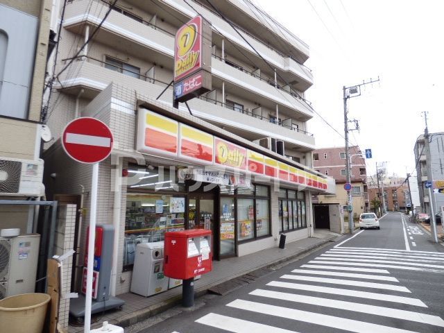 コンビニ　デイリーヤマザキ　神明町（コンビニ）まで40m