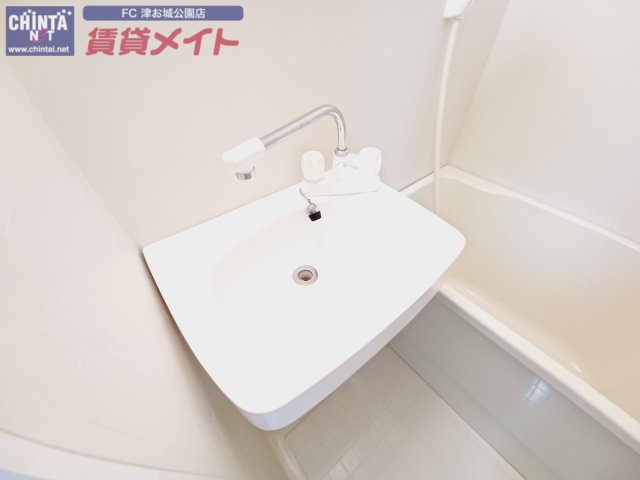 洗面設備　同タイプの画像です