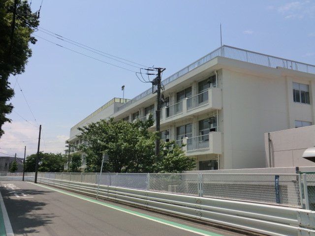 小学校　横浜市立藤が丘小学校（小学校）まで506m