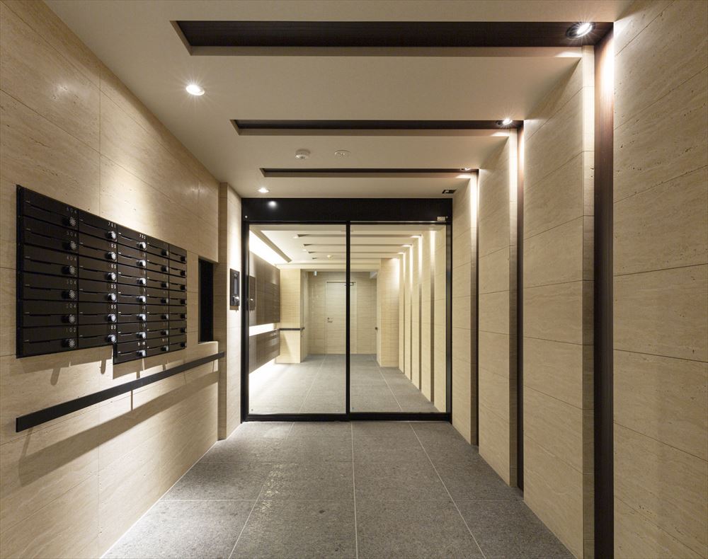 エントランス　清潔なエントランスです