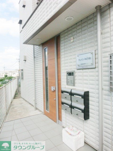 エントランス　オートロック完備