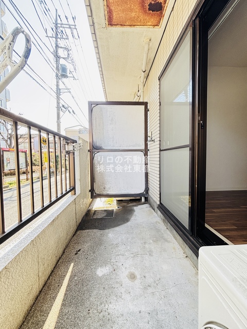 バルコニー　バルコニー付！お天気のいい日は洗濯物も気持ちよく干せますね！