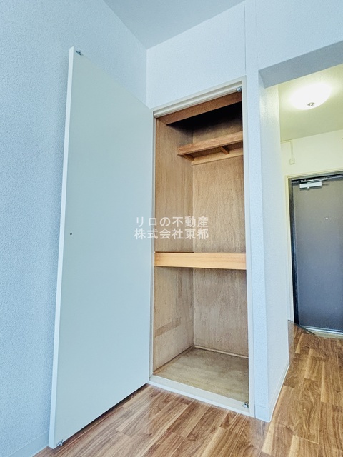 収納　奥行のある収納付です！増えがちな荷物をもスッキリ収納できます