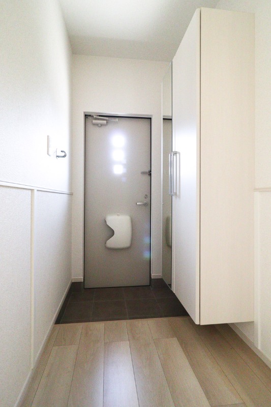 玄関　図面と現状に相違がある場合には現状を優先