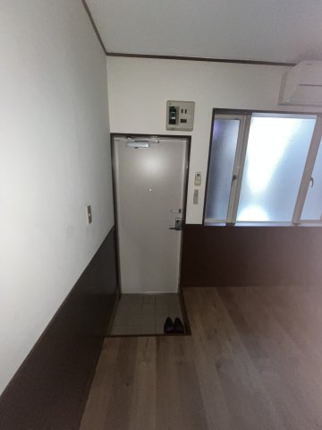 玄関　明るい玄関です