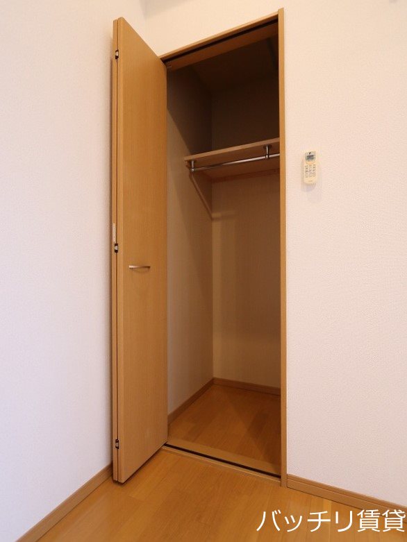 収納　※同型タイプ写真のため、現状優先。
