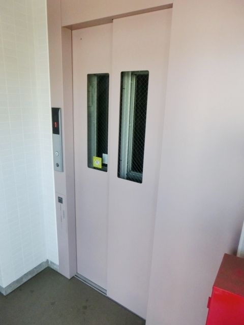 その他共有部分　エレベーターもあります。