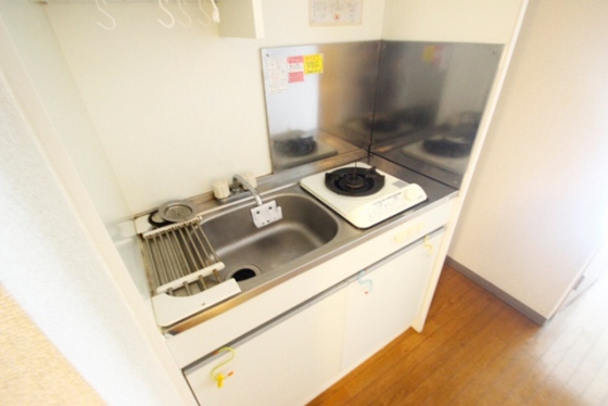 キッチン　※別室の写真を使用しております※