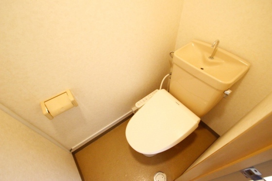 トイレ　※別室の写真を使用しております※