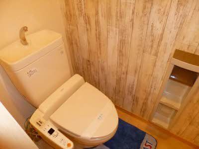 トイレ　温水洗浄便座