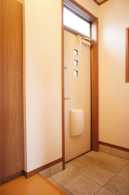 玄関　図面と現状に相違がある場合には現状を優先