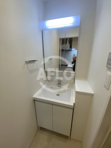 洗面設備　スプランディッド天王寺III　独立洗面台