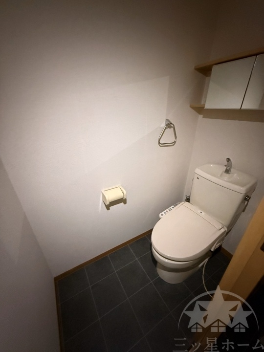 トイレ　清潔感のあるトイレです