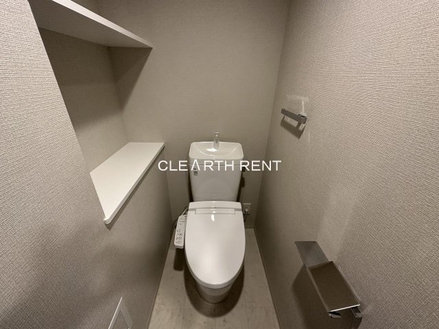 トイレ　清潔感あるシャワートイレ