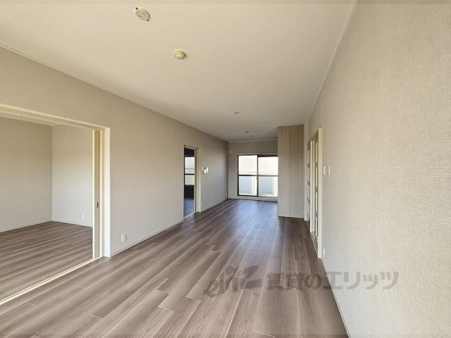 居室・リビング　リビング