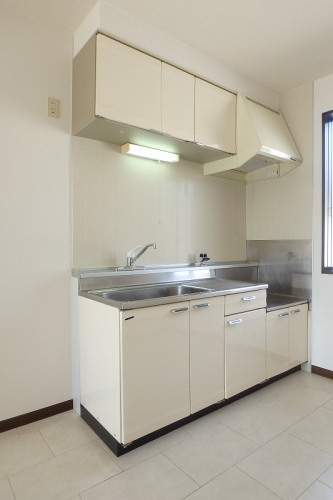 キッチン　別系統のお部屋になります。現状を優先します。