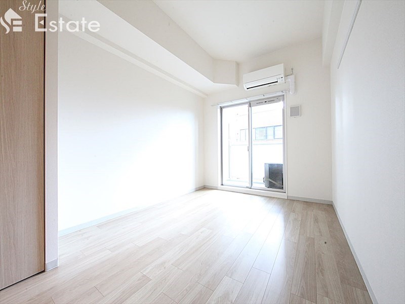 居室・リビング　内装