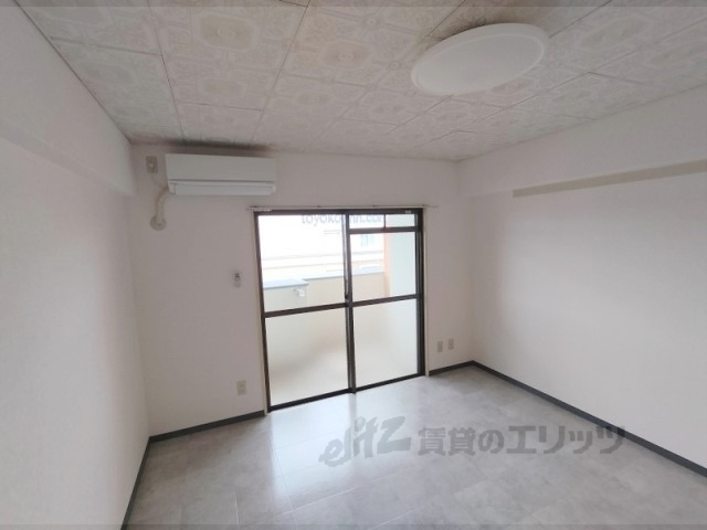 居室・リビング　洋室