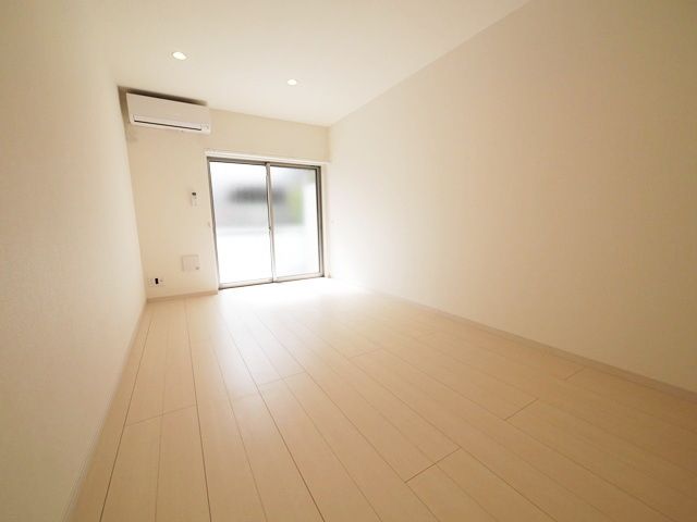 居室・リビング　★清潔感のある洋室★