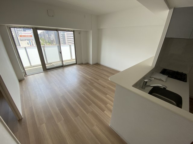 居室・リビング　ル・マージュ新町　リビング・ダイニングスペース