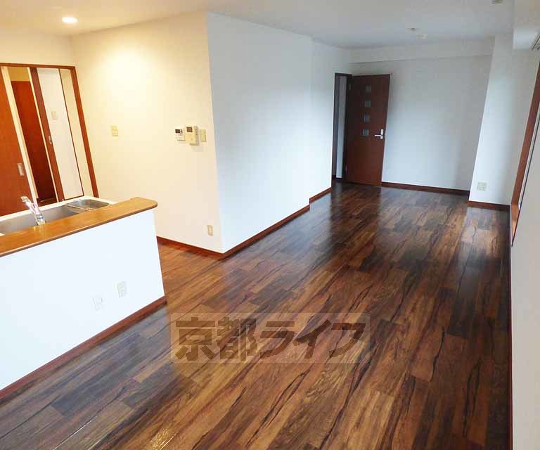 居室・リビング　広々リビング