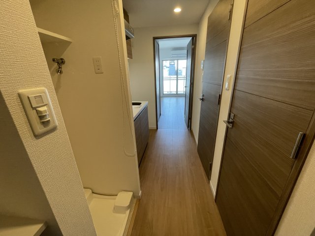 玄関　(参考)同マンション同間取り他部屋の写真