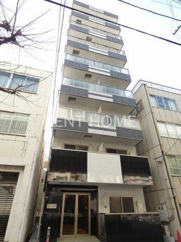 建物外観　鉄骨造８階建て