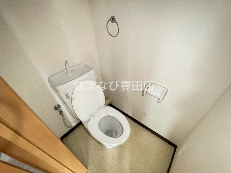 トイレ　別部屋写真