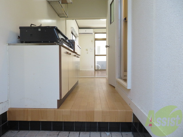 玄関　玄関からの様子を撮影してみました。動線になります。