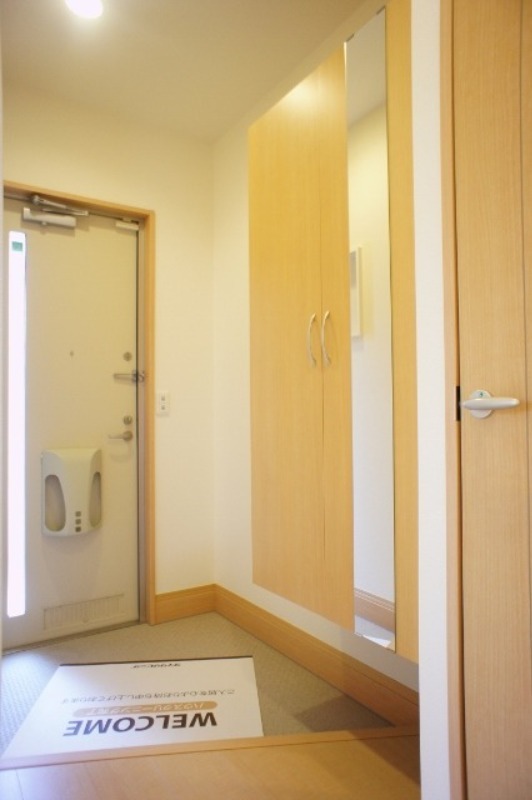 玄関　図面と現状に相違がある場合には現状を優先