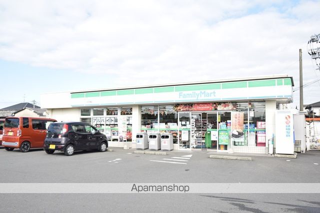 コンビニ　ファミリーマート（コンビニ）まで238m