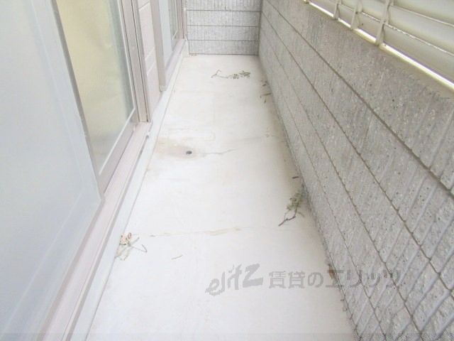 バルコニー　ベランダ