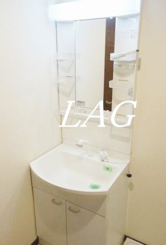 洗面設備　洗面台です。