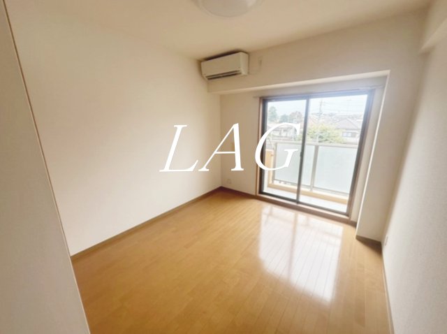 居室・リビング　洋室のお部屋です。