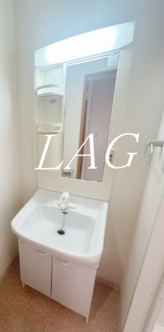 洗面設備　独立洗面台です。