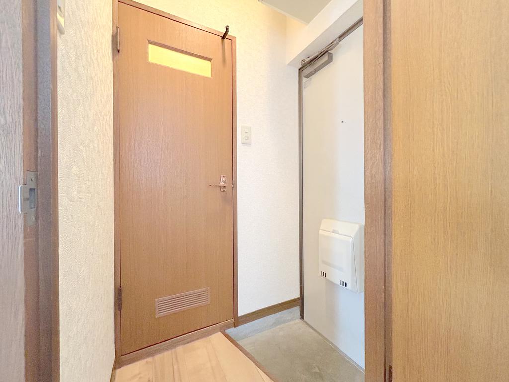 玄関　明るい玄関がお出迎えです☆