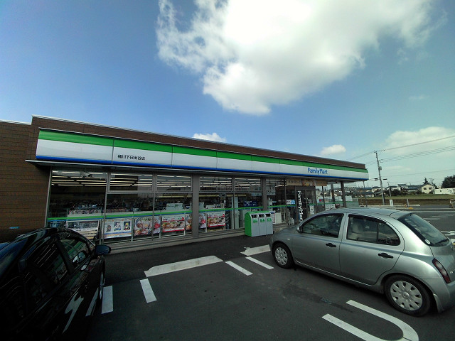 コンビニ　ファミリーマート桶川下日出谷店（コンビニ）まで270m