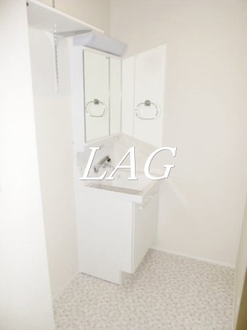 洗面設備　独立洗面台です。