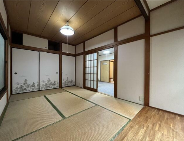 居室・リビング　床の間のある和室です