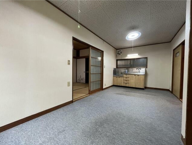 居室・リビング　ダイニングキッチンです